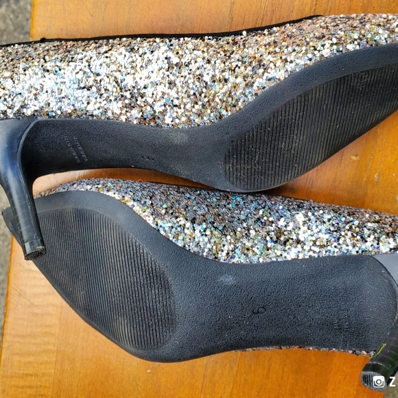 Sparkle Heels Size 6 - Picture 2 of 6